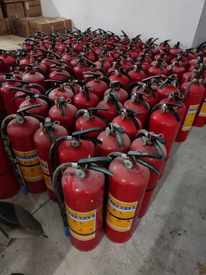 上門(mén)搬運(yùn) 過(guò)期滅火器回收 廢舊 干粉 消防器材收購(gòu) 當(dāng)場(chǎng)結(jié)算