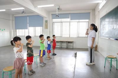 中堂“暑假校內托管服務”正式開班，解決“看護難”問題